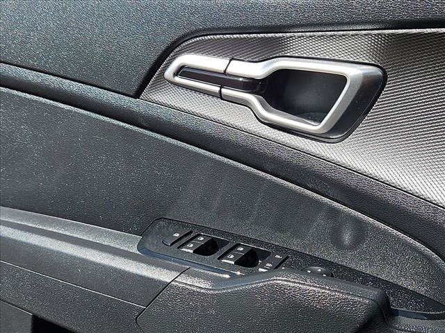 Used 2023 Kia Sportage LX FWD image 12