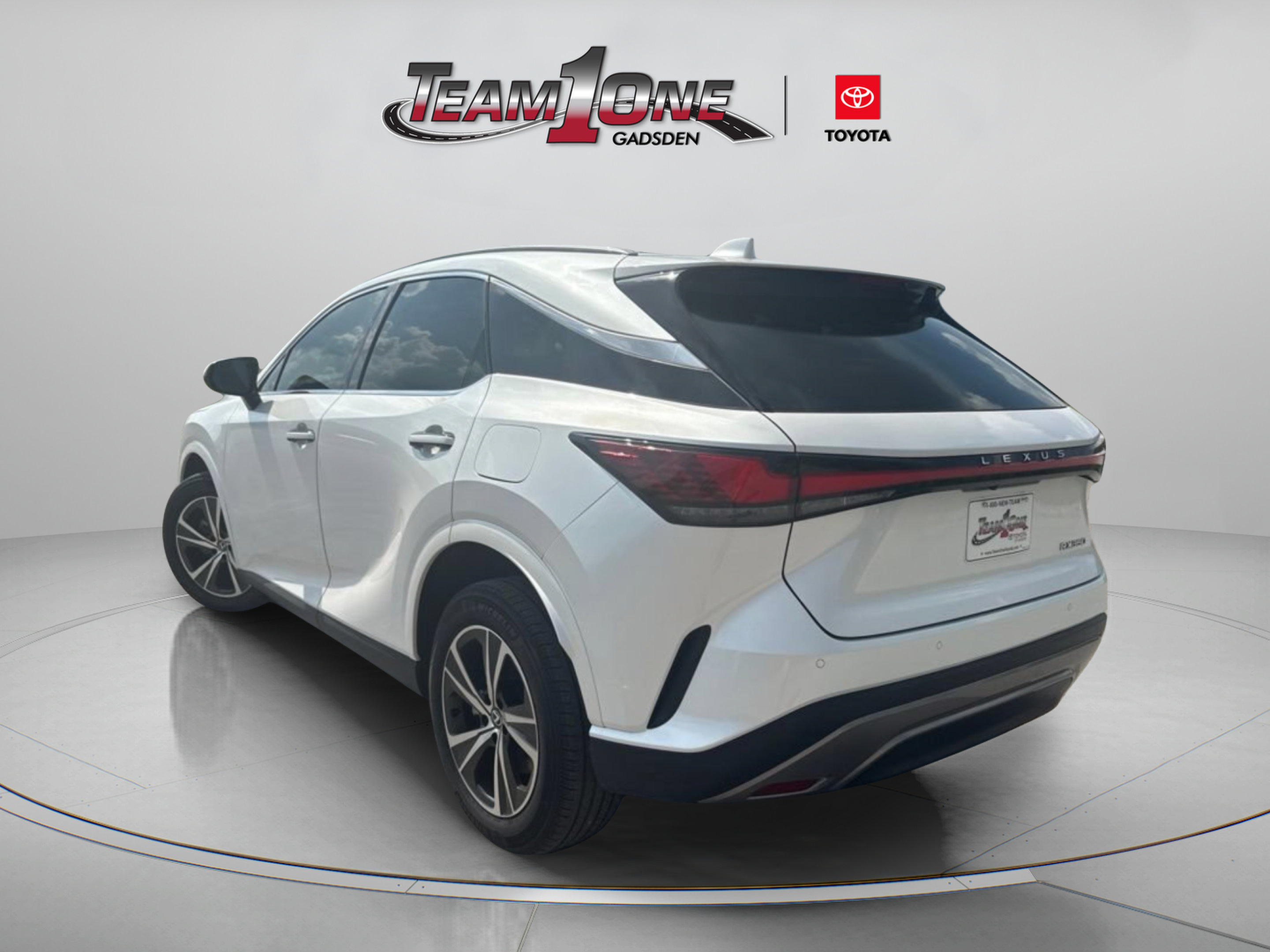 Used 2024 Lexus RX 350 Premium w/ Cold Area Package FWD image 5