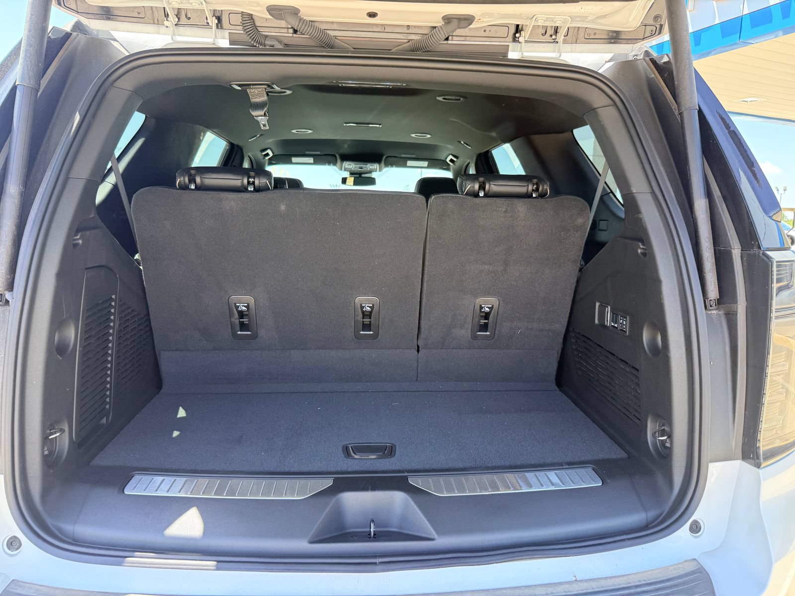 New 2025 Chevrolet Tahoe Premier AWD/4WD image 9