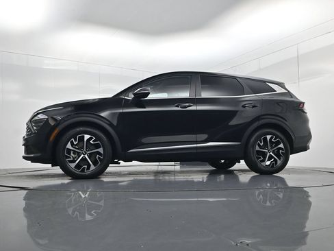 Used 2024 Kia Sportage EX FWD image 39