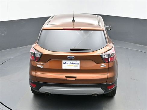 Used 2017 Ford Escape SE image 40