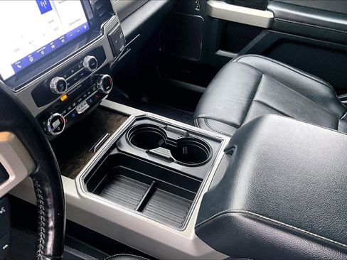 Used 2022 Ford F350 Lariat w/ Lariat Ultimate Package image 14