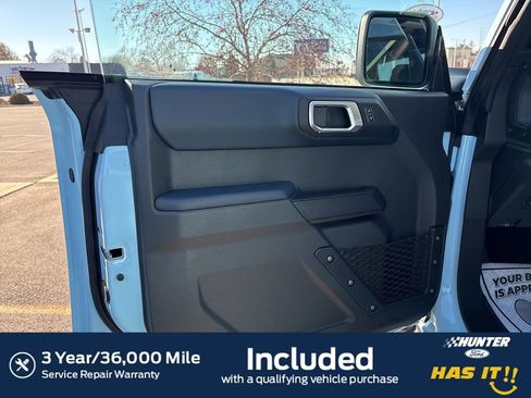 New 2025 Ford Bronco Heritage Edition image 4