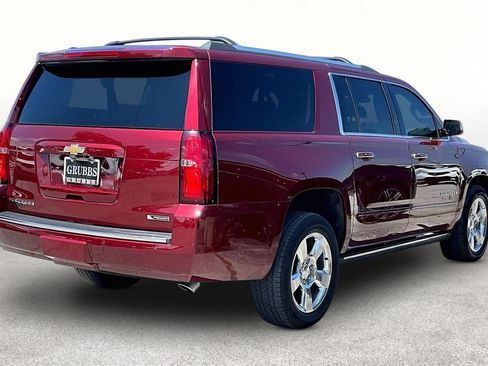 Used 2017 Chevrolet Suburban Premier AWD/4WD image 2