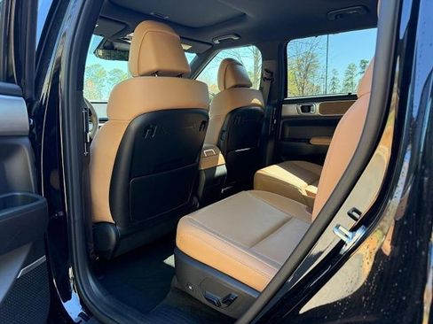 Used 2026 Hyundai Santa Fe Limited image 8