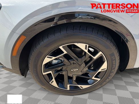 Used 2025 Kia Sportage SX FWD image 23