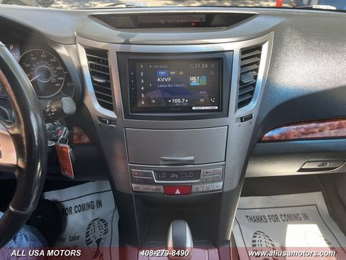 Used 2010 Subaru Outback 2.5i Limited AWD/4WD image 34
