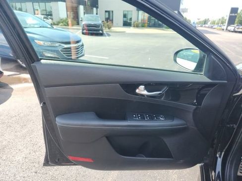 Used 2023 Kia Forte GT-Line w/ GT-Line Technology Package FWD image 13