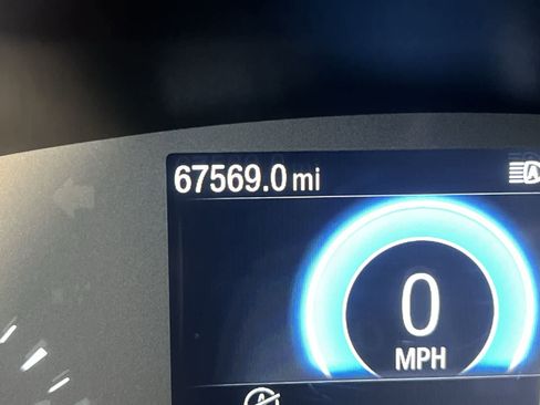 Used 2022 Ford Escape SE w/ SE Sport Appearance Package image 17