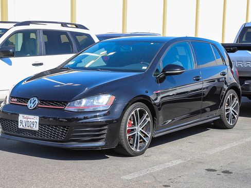 Used 2017 Volkswagen GTI S image 1