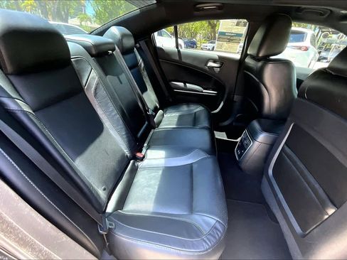 Used 2019 Dodge Charger SXT w/ Leather Interior Group RWD image 20