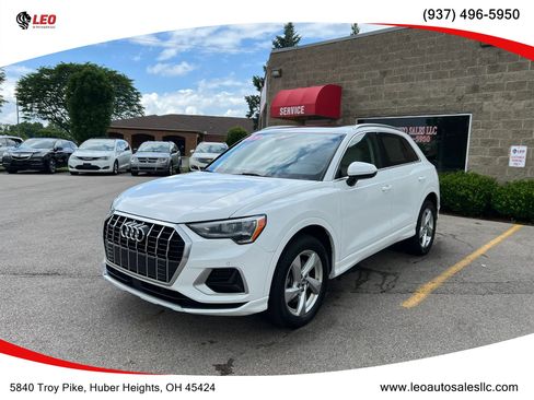 Used 2020 Audi Q3 2.0T Premium w/ Convenience Package AWD/4WD image 1