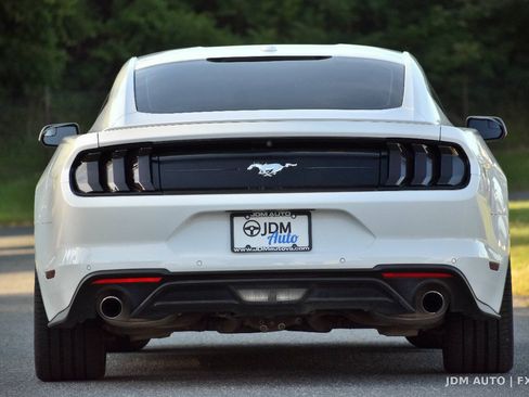 Used 2018 Ford Mustang Coupe w/ Equipment Group 101A RWD image 6