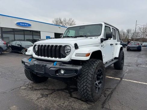 Used 2024 Jeep Wrangler Unlimited w/ Convenience Group image 6