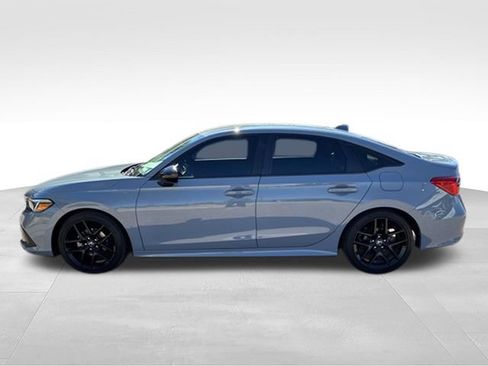 Used 2023 Honda Civic Sport image 4