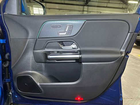 Certified 2025 Mercedes-Benz GLA 250 4MATIC image 10