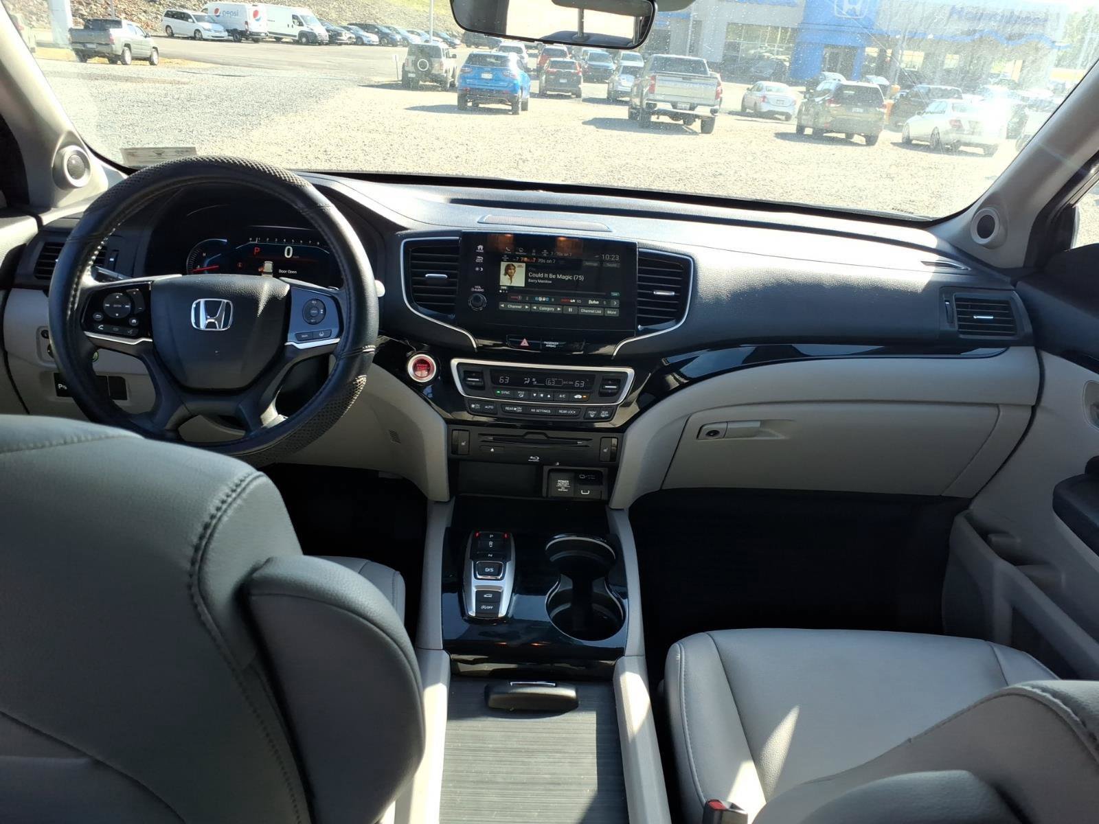 Certified 2022 Honda Pilot Touring image 28