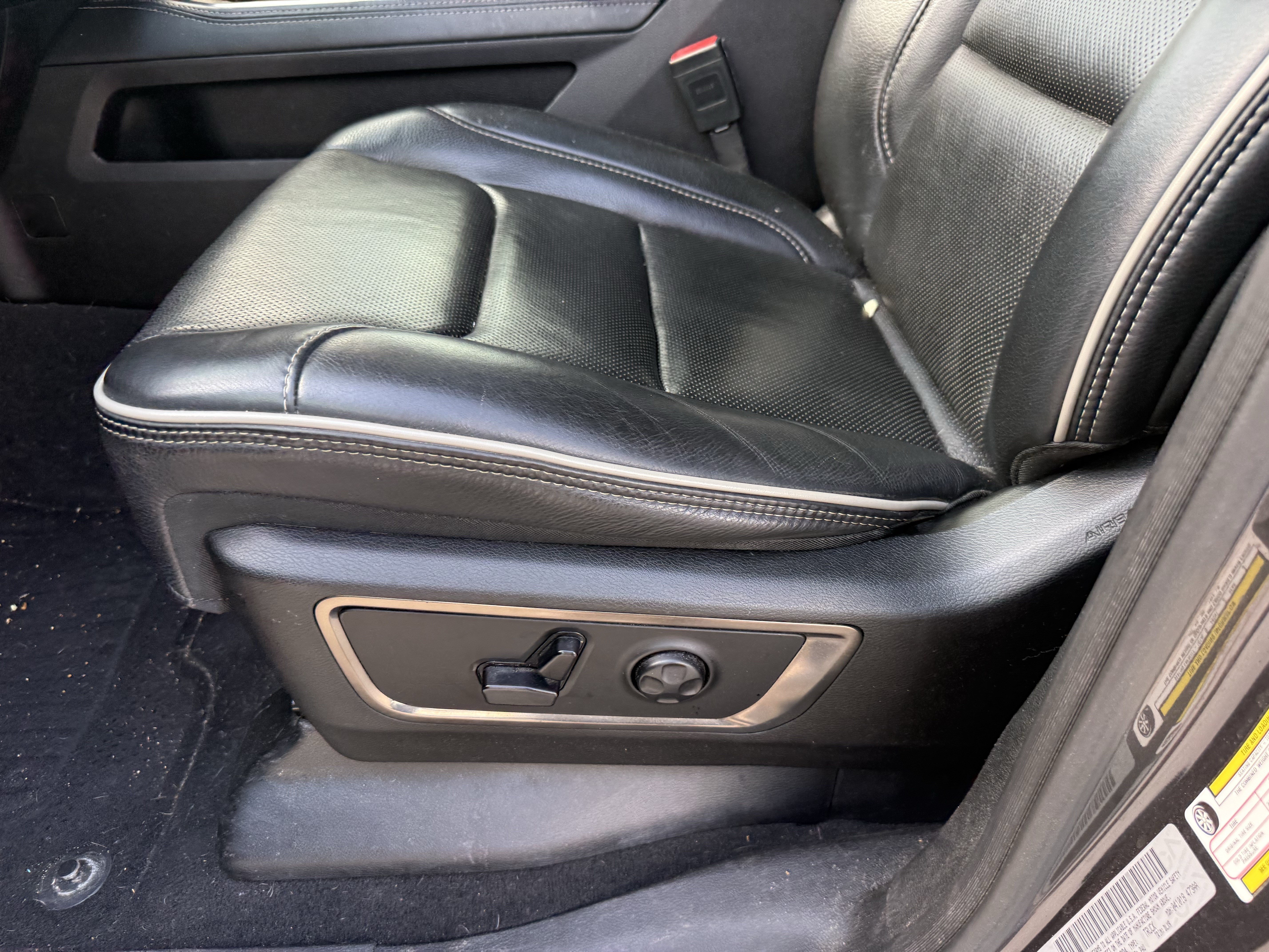 Used 2019 RAM 1500 Limited w/ Advanced Safety Group AWD/4WD image 29