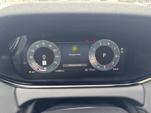 Used 2024 Land Rover Range Rover Evoque Dynamic SE image 2