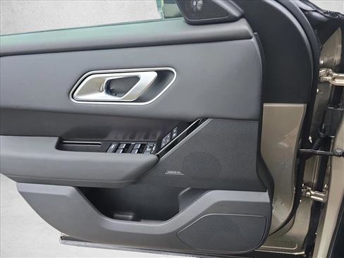 New 2026 Land Rover Range Rover Velar Dynamic SE image 25