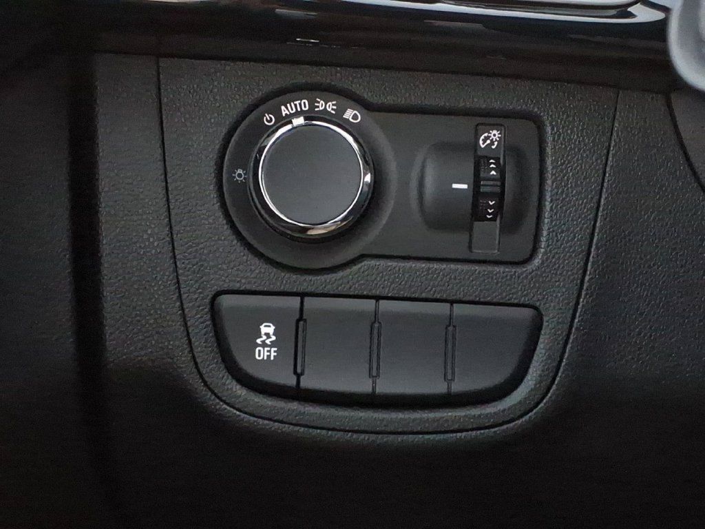 Used 2022 Chevrolet Spark LT FWD image 20
