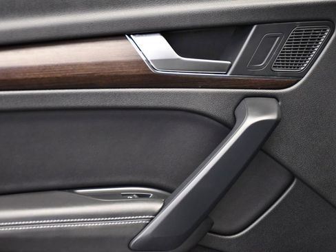 Certified 2023 Audi Q5 2.0T Premium Plus image 42