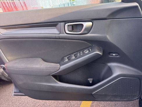 Used 2023 Honda Civic Sport image 9