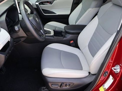 Used 2023 Toyota RAV4 XLE Premium AWD/4WD image 21