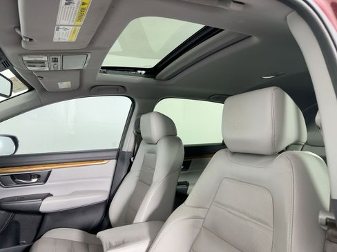 Used 2018 Honda CR-V Touring image 13