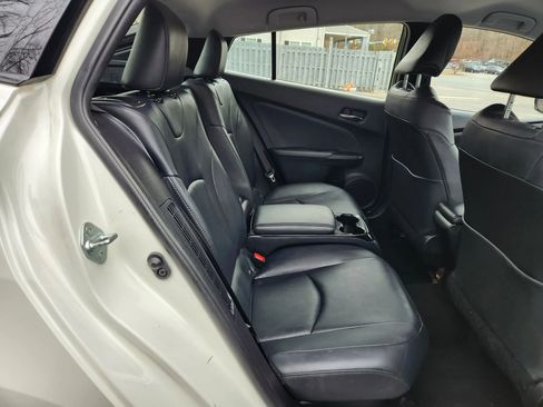 Used 2019 Toyota Prius Prime Premium w/ Carpet Mat Package image 19