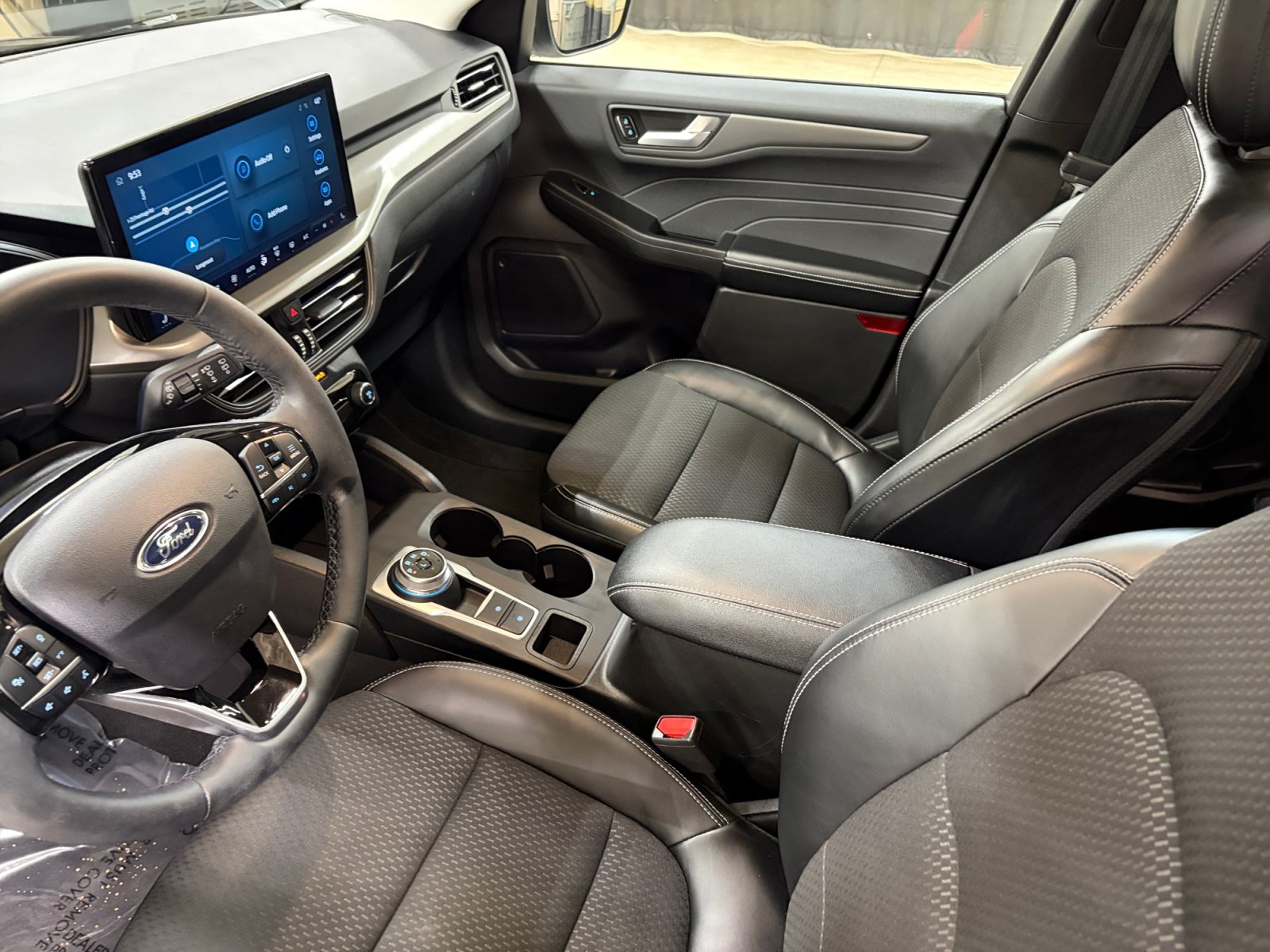Used 2023 Ford Escape SE FWD image 14