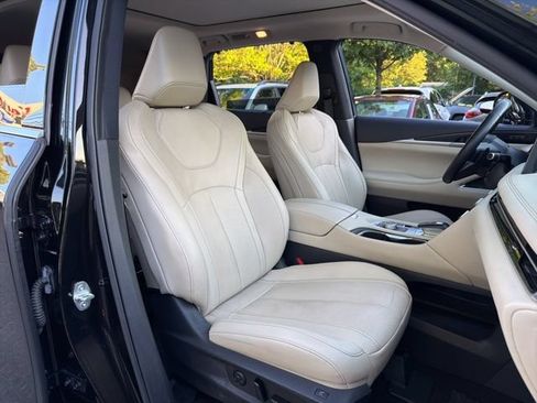 Used 2022 INFINITI QX60 Sensory w/ Vision Package AWD/4WD image 10