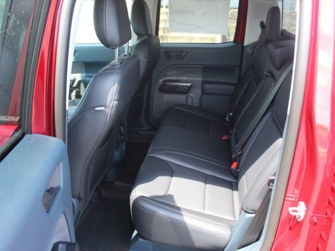 New 2026 Ford Maverick Lariat w/ Black Appearance Package AWD/4WD image 23