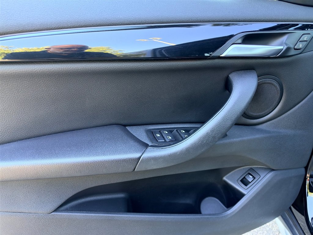 Used 2019 BMW X1 xDrive28i w/ Convenience Package AWD/4WD image 9