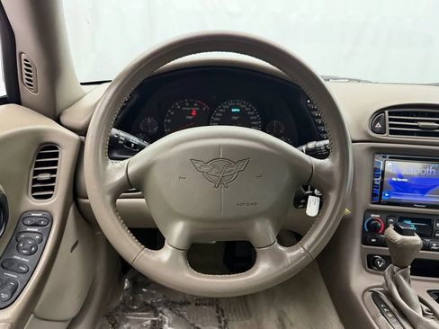 Used 2003 Chevrolet Corvette Convertible w/ Preferred Equipment Group1 RWD image 11