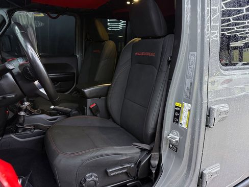 Used 2021 Jeep Gladiator Rubicon image 15