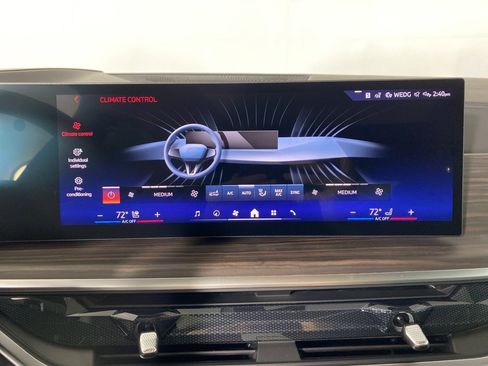 New 2026 BMW X5 xDrive50e w/ Climate Comfort Package image 18