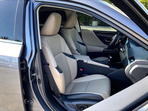 Used 2021 Lexus ES 300h w/ Premium Package FWD image 8
