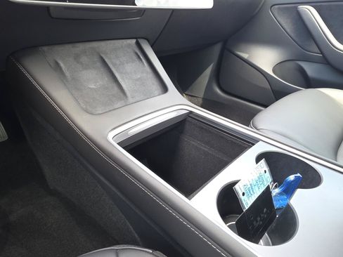 Used 2023 Tesla Model 3 Long Range AWD/4WD image 23