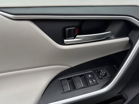 New 2025 Toyota RAV4 XLE image 11