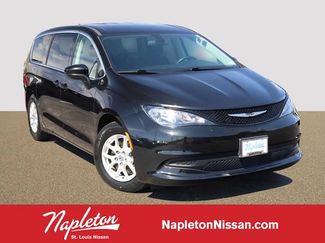 Used 2022 Chrysler Voyager LX FWD video 1