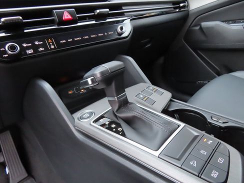 New 2026 Kia Sportage X-Line w/ X-Line Technology Package image 6