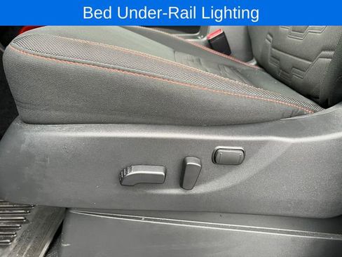 Used 2026 Nissan Frontier PRO-4X w/ Pro-4x Convenience Package image 16