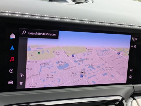 Used 2025 Porsche Panamera image 28