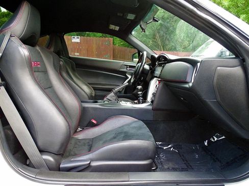 Used 2017 Subaru BRZ Limited w/ Performance Package RWD image 36