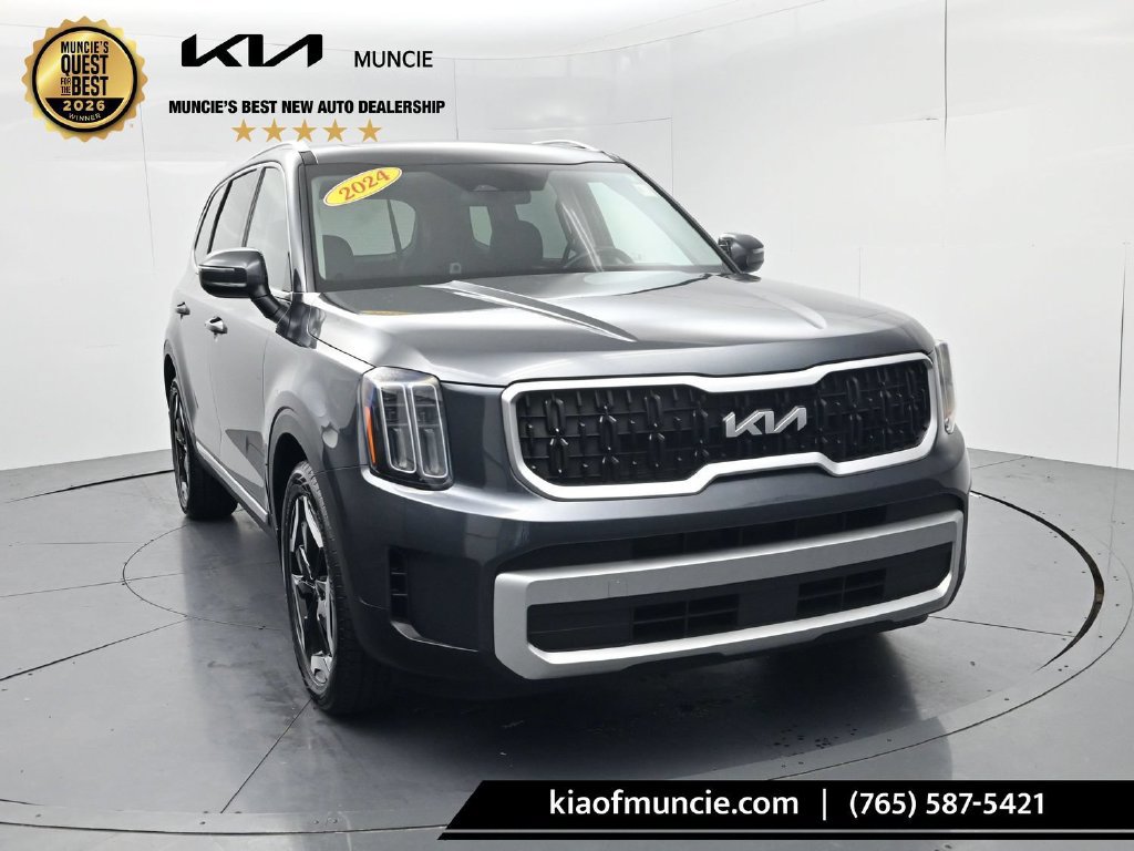 Used 2024 Kia Telluride EX w/ EX Captain's Chair Package AWD/4WD image 2