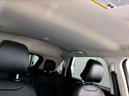 Used 2024 Ford Edge SEL AWD/4WD image 35