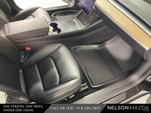 Used 2023 Tesla Model 3 Standard Range image 36