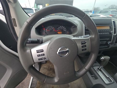 Used 2016 Nissan Frontier S image 11