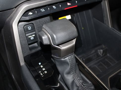 Used 2024 Toyota Tundra Limited image 54